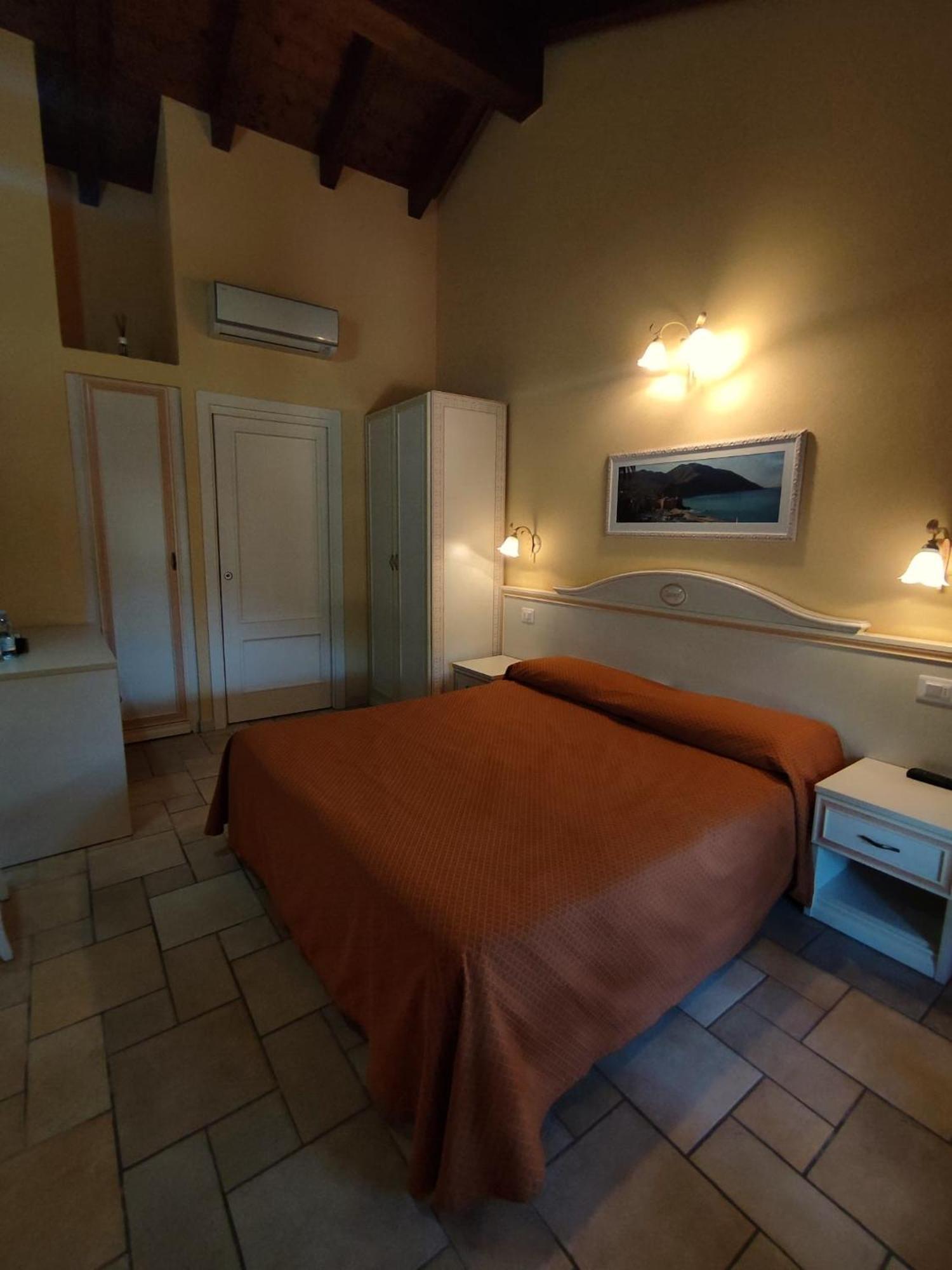 B&B Terra Di Liguria คาซาร์ซา ลิกูเร ภายนอก รูปภาพ